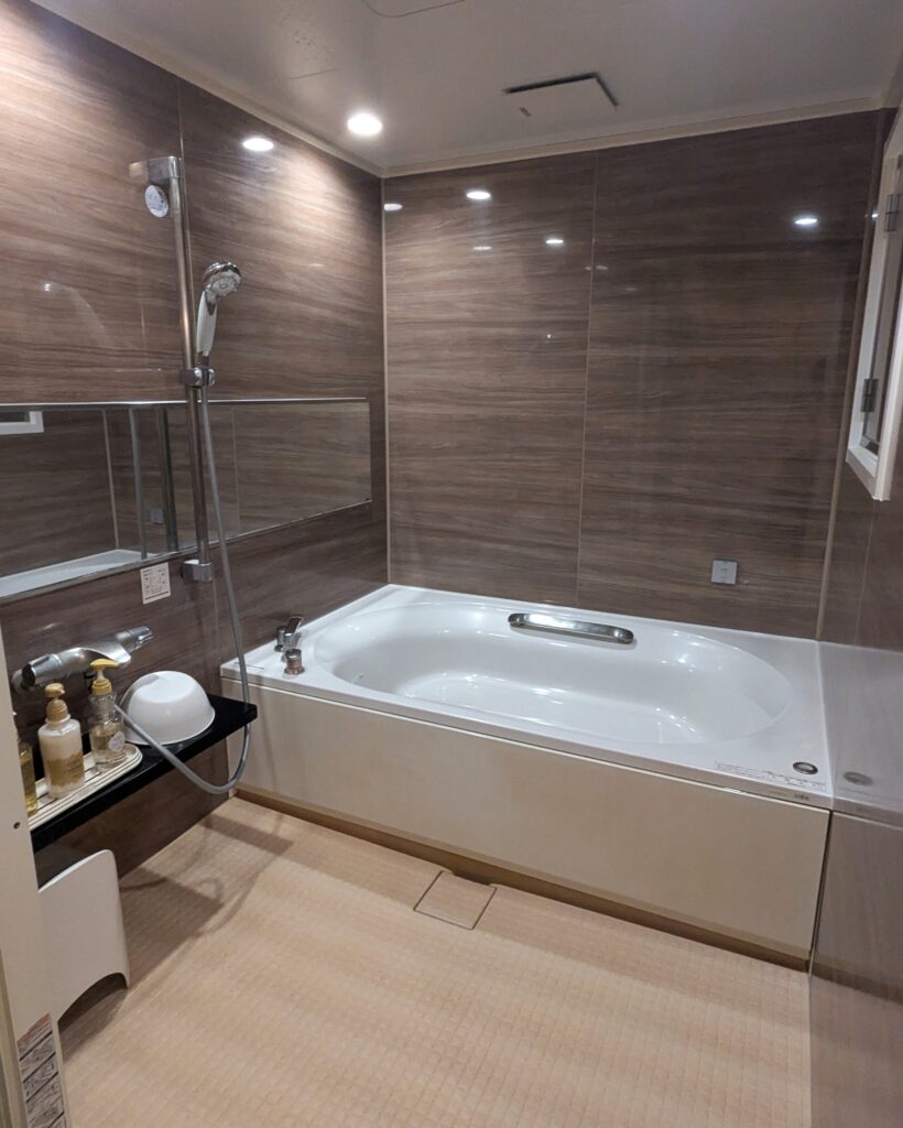 HOTEL LaPia 305号室の浴室