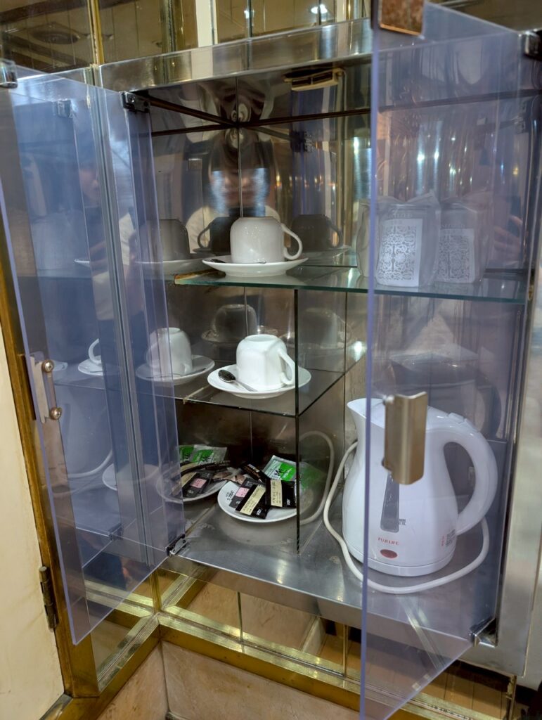 ホテル ラ・フランセパリス 303号室の備品
